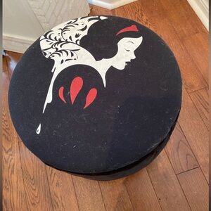 Vintage 1950s sewing / knitting Stool with lid